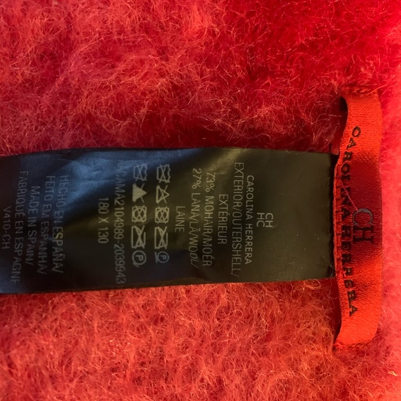 Carolina Herrera blanket - Picture 3 of 3